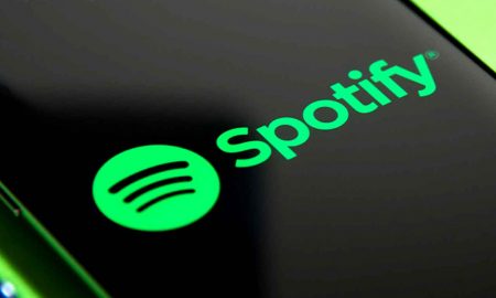 Spotify begins testing TikTok-inspired podcast feed