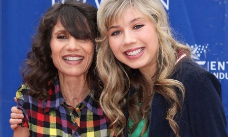 Jennette McCurdy reads disturbing email from abusive late mom